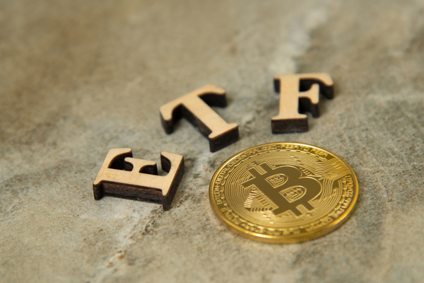 Read more about the article Deep Dive into the Bitcoin ETF: A Detailed Exploration